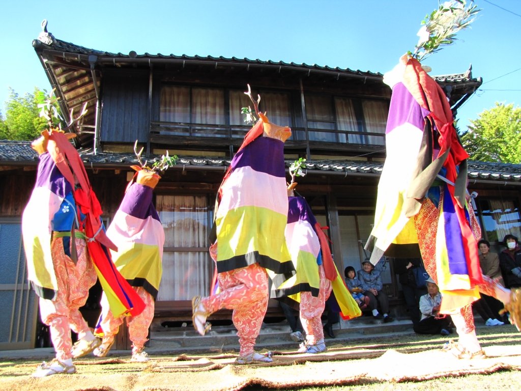 清水の五つ鹿踊り｜愛媛のイベントを探す｜愛媛県の公式観光サイト
