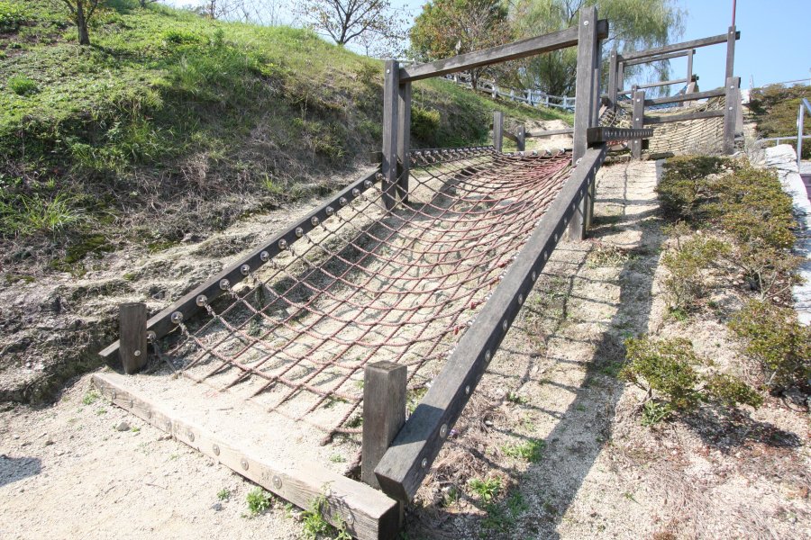 休日になると、トリムコースを子供が体全身を使って無邪気に進んで行く。