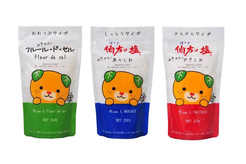粗塩、焼塩、フルール・ド・セルの３種類がそろった愛媛のご当地キャラクター「みきゃん」の塩。
