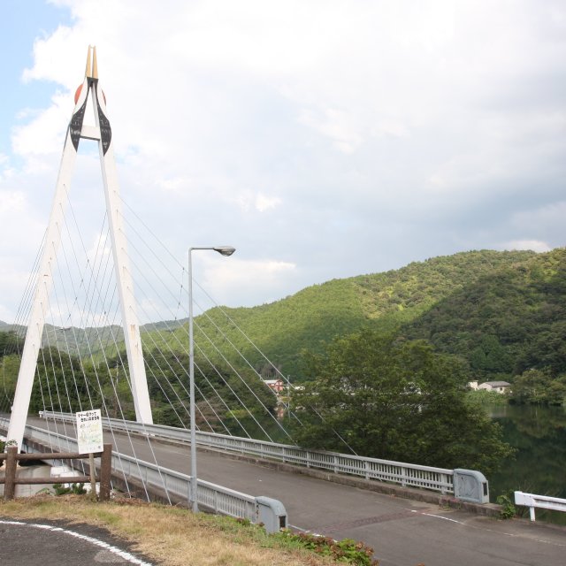 森と湖畔の公園　オートキャンプ場