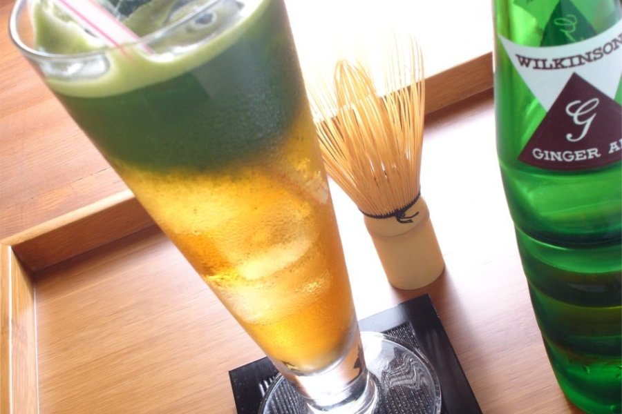 見た目もきれいな抹茶ジンジャーは、無農薬で丁寧に育てられた新宮の茶葉を使った新しい味。