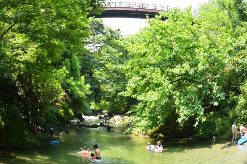 川遊び