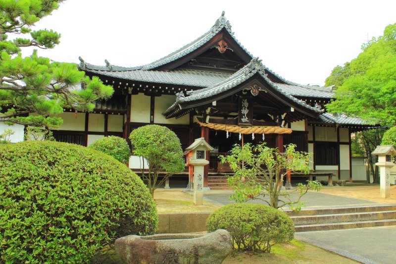 製菓と柑橘の祖神である田道間守命も境内に祀られている。