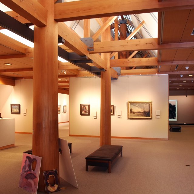 町立久万美術館