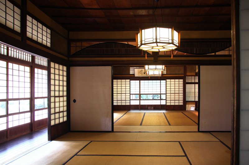 別子銅山開抗200年祭の接待館として明治23年に建築された新座敷。