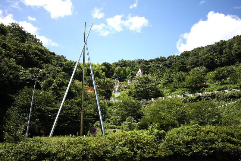 公園のシンボルとなる巨大なモニュメントは、レッドウィング市にある先住民のテントをデザイン化。