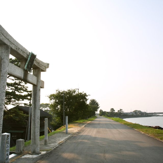 嘉母神社