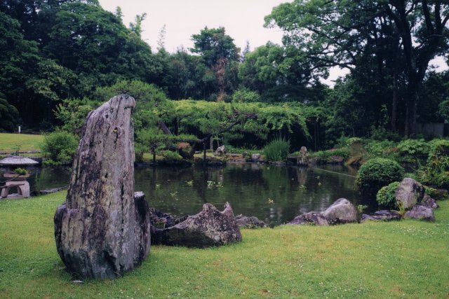 天赦園