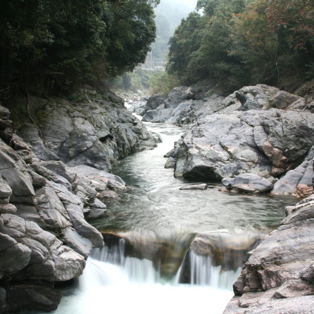 中山川渓谷