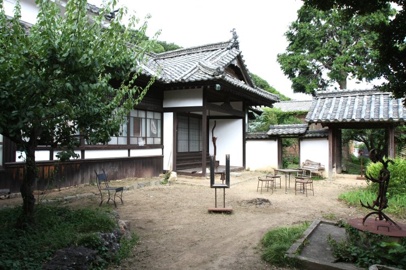 本邸の2階には高野長英が潜んでいた「からくりの間」があり、予約をすれば見学できる。