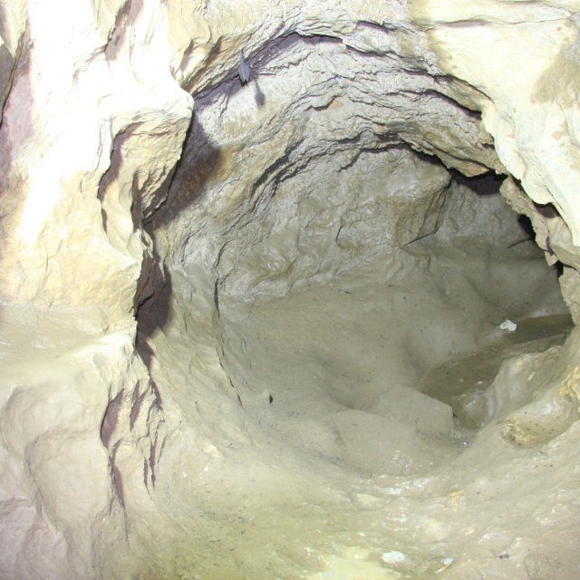 羅漢穴