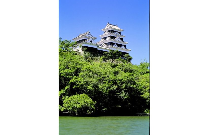 北の方角から撮影。北からの見る大洲城がもっとも美しいと言われています。