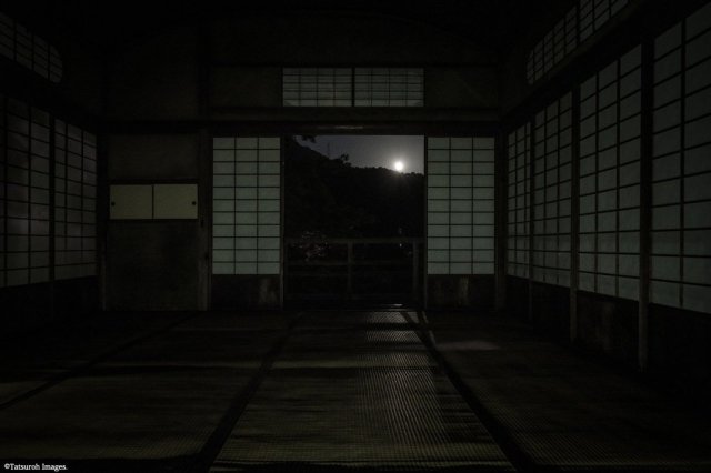臥龍山荘
