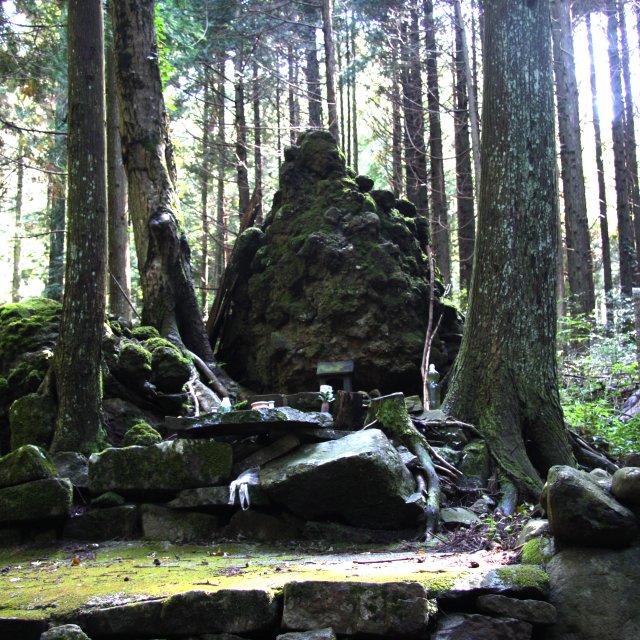 ごぜ石の伝説