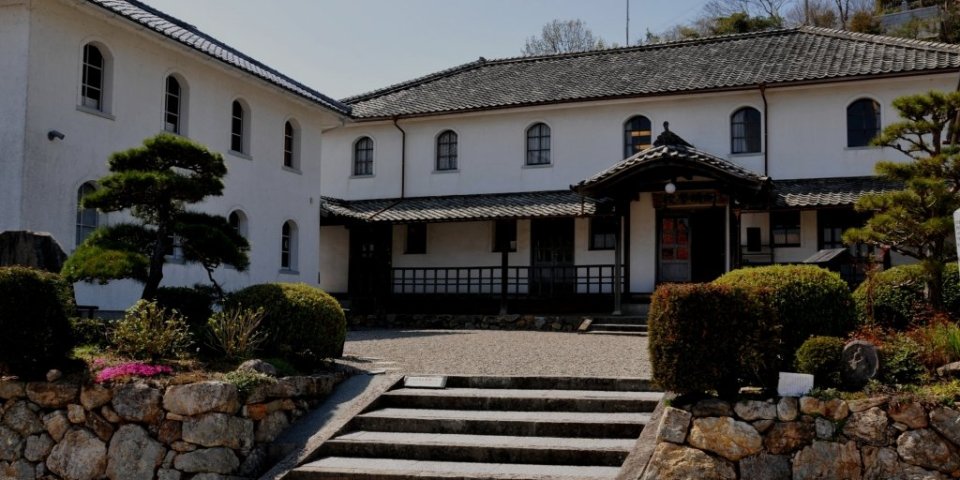【明治浪漫旅】八幡浜＆大洲でレトロな町並みを歩き、開明のロマンに浸る1日コース