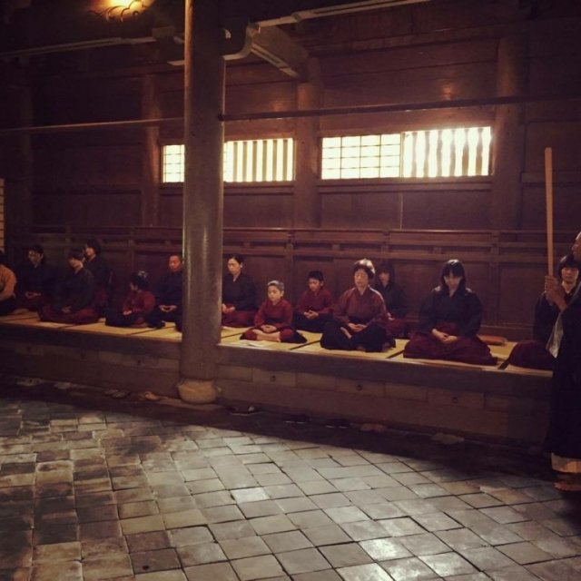 禅寺で修行体験in如法寺