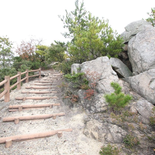 立石山