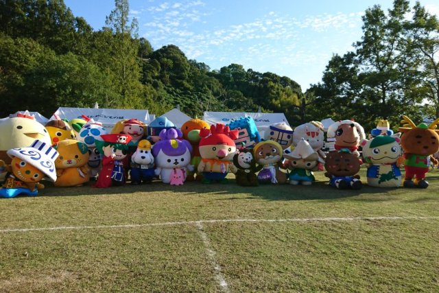 えひめこどもの城に大集合！ キャラクター大運動会2023