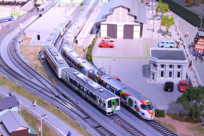 伊予西条駅周辺や四国の特徴ある沿線風景を再現した鉄道ジオラマは見ごたえあり。