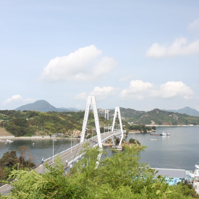 弓削大橋記念公園