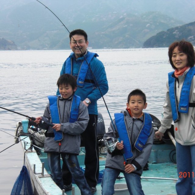 目の前の宇和海で　漁師体験を楽しもう！