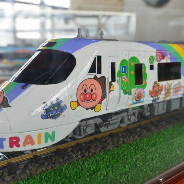 四国鉄道文化館　アンパンマン列車模型展