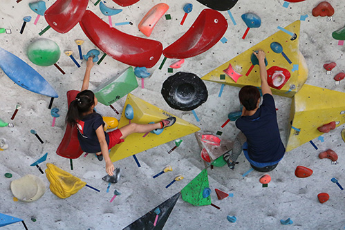 室内のボルダリングルームもあります！