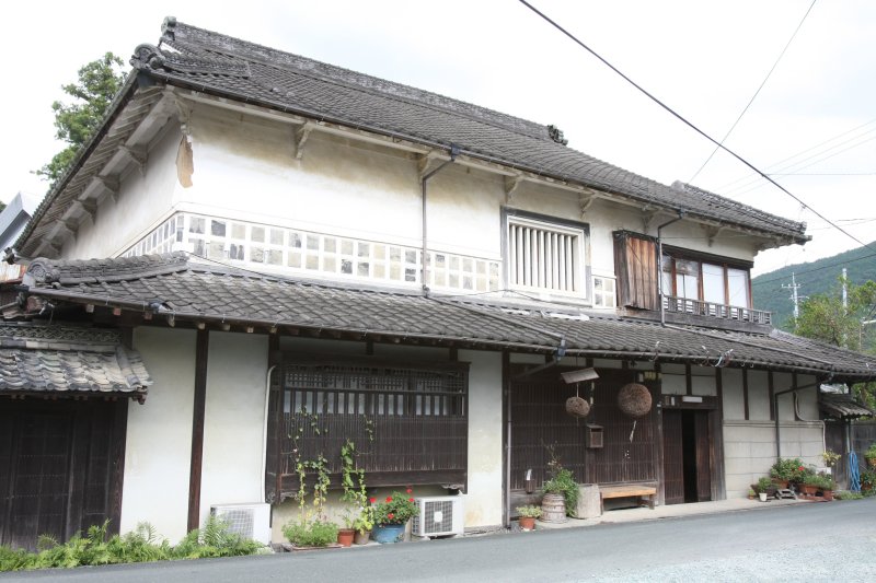 年に一回行われる千代の亀最大のイベント「新酒まつり」では、例年地元民のみならず、県内外から多くの人に千代の亀のお酒が楽しまれている。 