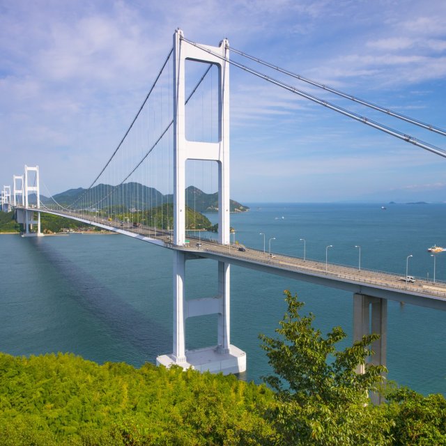 糸山公園（来島海峡展望館）