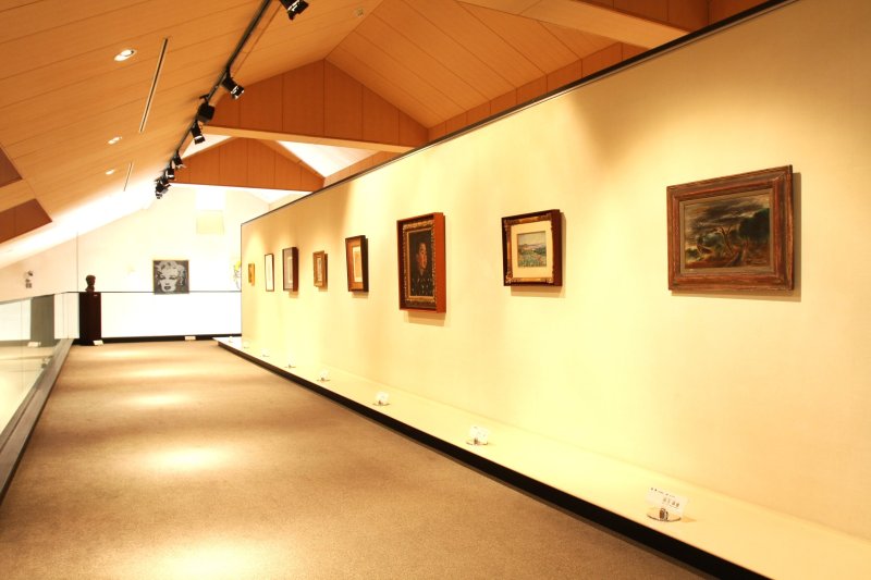 ピカソやシャガールなど一度は名前を聞いたことのある画家の絵画が数多く展示されている。