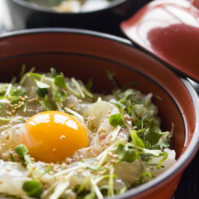 新鮮な鯵や鯛を 使った漁師めし