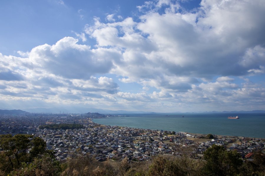 【愛媛県新居浜市】気軽に登れる！絶景に出会える！まちのすぐそばにある垣生山を歩く
