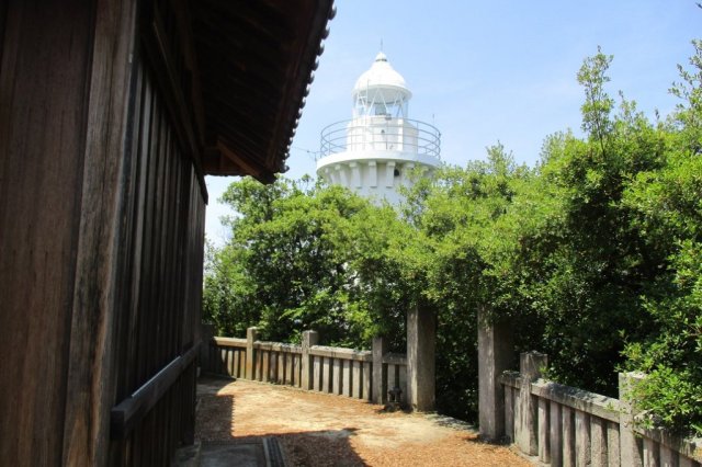 ウズ鼻灯台