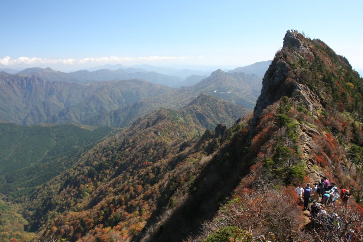 石鎚神社と霊峰石鎚山の歴史：パワースポット巡りの旅