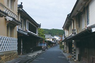 古き良き町並みが残る『内子町八日市・護…