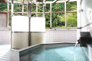 鈍川せせらぎ交流館