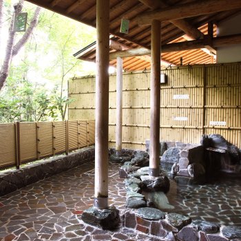 本谷温泉館