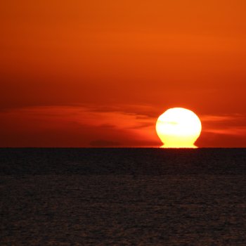 だるま夕陽