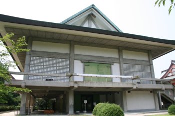 大山祇神社　宝物館（紫陽殿）
