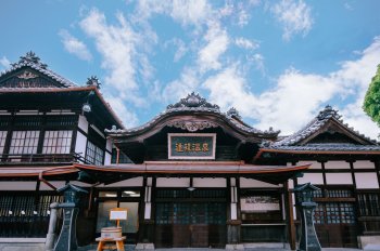 道後温泉本館　外観（正面・昼）D2