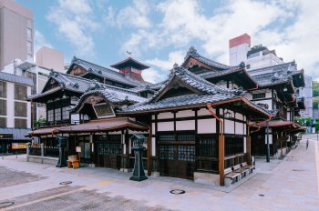 道後温泉本館　外観（南西・昼）D1