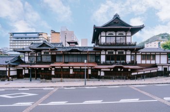 道後温泉本館　外観（南側・昼）D