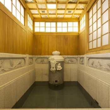 道後温泉別館飛鳥乃湯泉　特別休憩室2　D1
